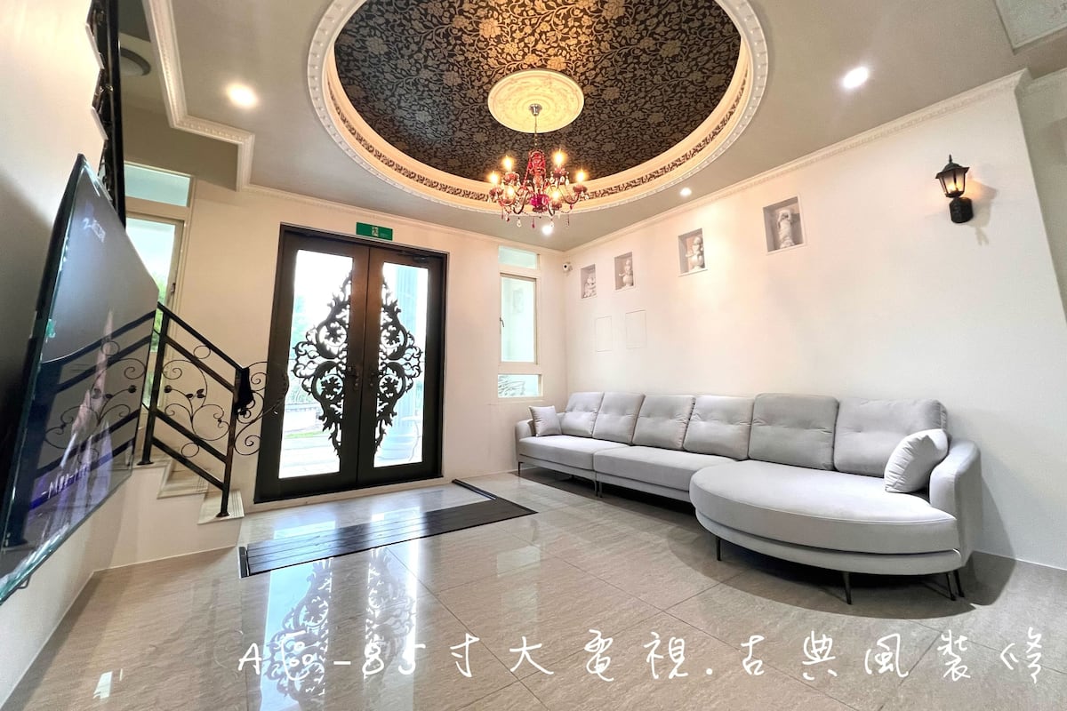 Comfort Villa, Private Pool, Garden View | Living area