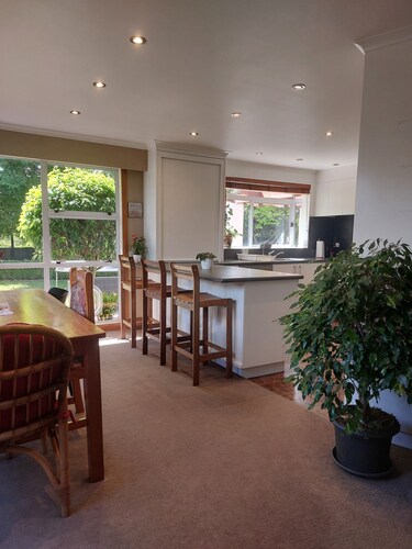 Tasman Tranquility Cozy family home