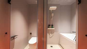 Family Suite | Bathroom | Hair dryer, towels