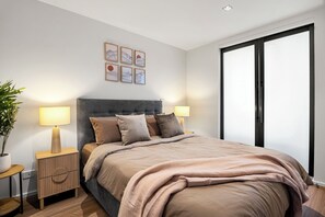 2 Schlafzimmer, Bügeleisen/Bügelbrett, kostenloses WLAN, Bettwäsche