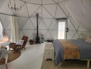 WiFi, bed sheets - Solara Dome Off Grid Luxury and Stillness at Shanlyn Farm (Traveston)