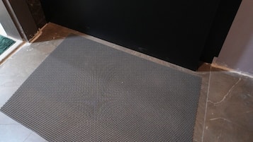 Luxury Room | Bathroom | Shower, slippers, towels, soap