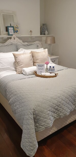 Iron/ironing board, WiFi, bed sheets - Historic Boutique Hills Retreat· 2BR · Fireplace, Natural Pool & Forest Views (Darlington)