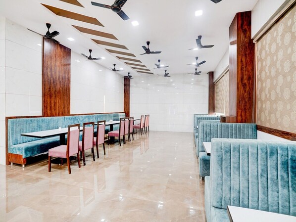 House | Dining
