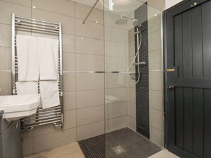 Bathroom - Adderstone Cottage (Belford)