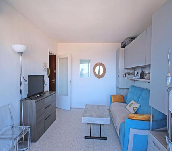 Living room - Studio for 2 People (Sainte-Maxime)