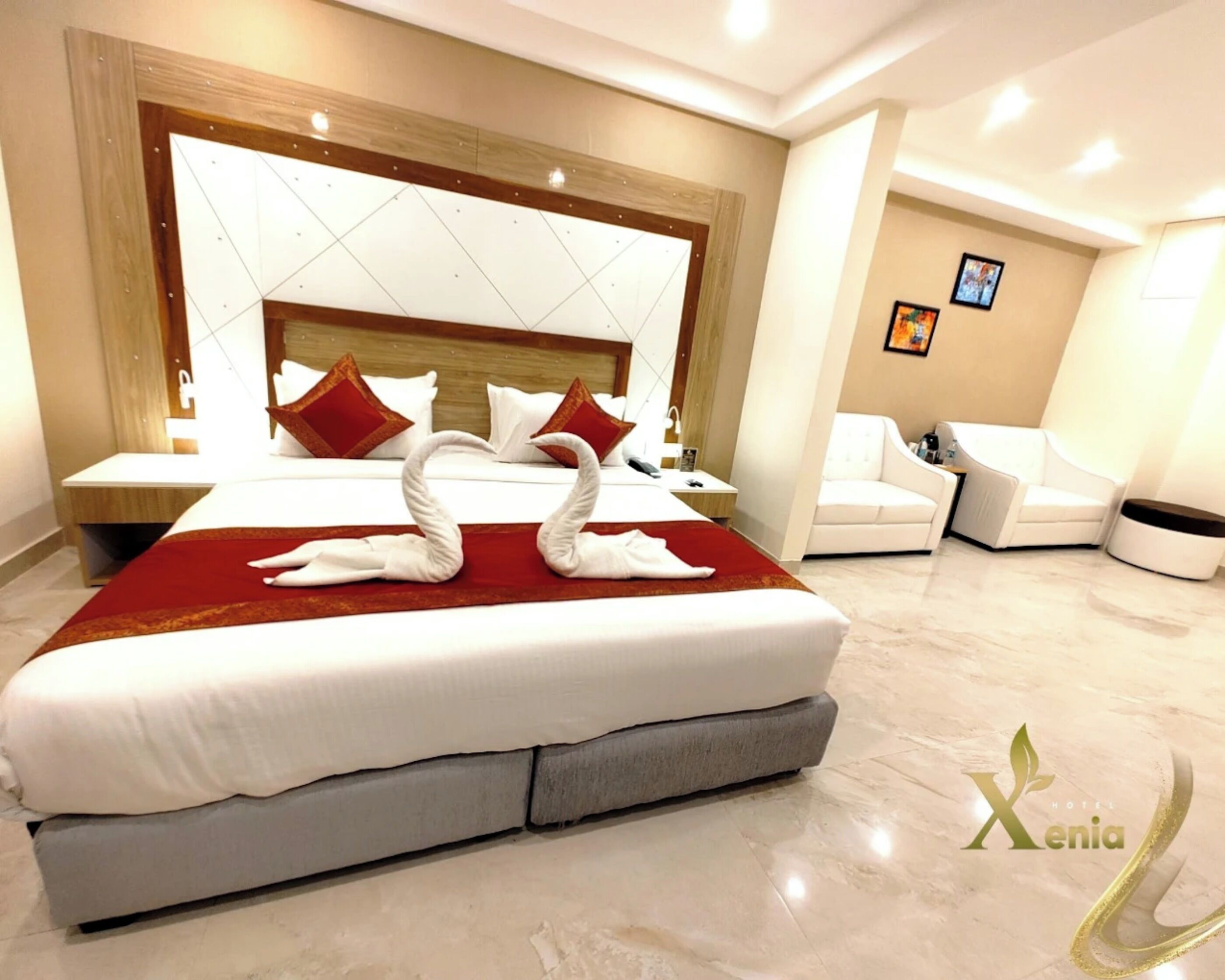 Hypo-allergenic bedding, desk, soundproofing, free WiFi