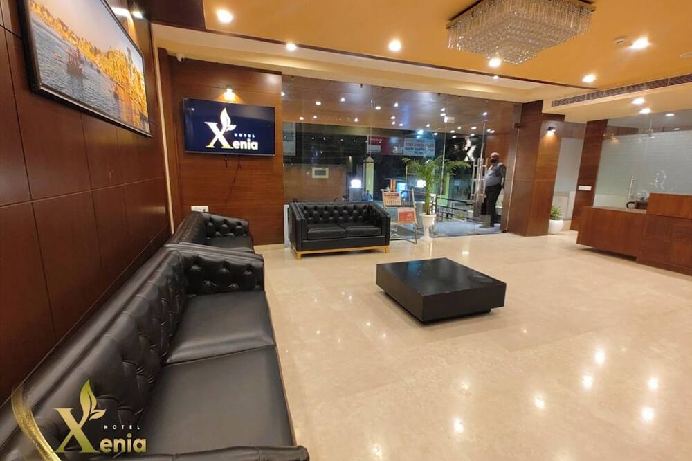 Premium Hotel X-E-N-I-A Varanasi