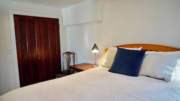 Bügeleisen/Bügelbrett, WLAN, Bettwäsche