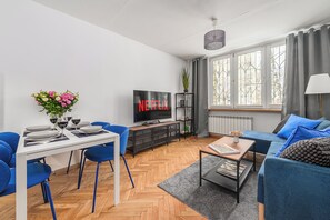 Deluxe Apartment, Non Smoking | Living area - Lumina stylish 2-room apart in Warsaw (Warsaw)