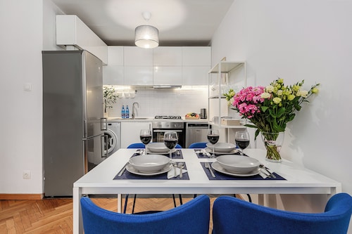 Lumina stylish 2-room apart in Warsaw