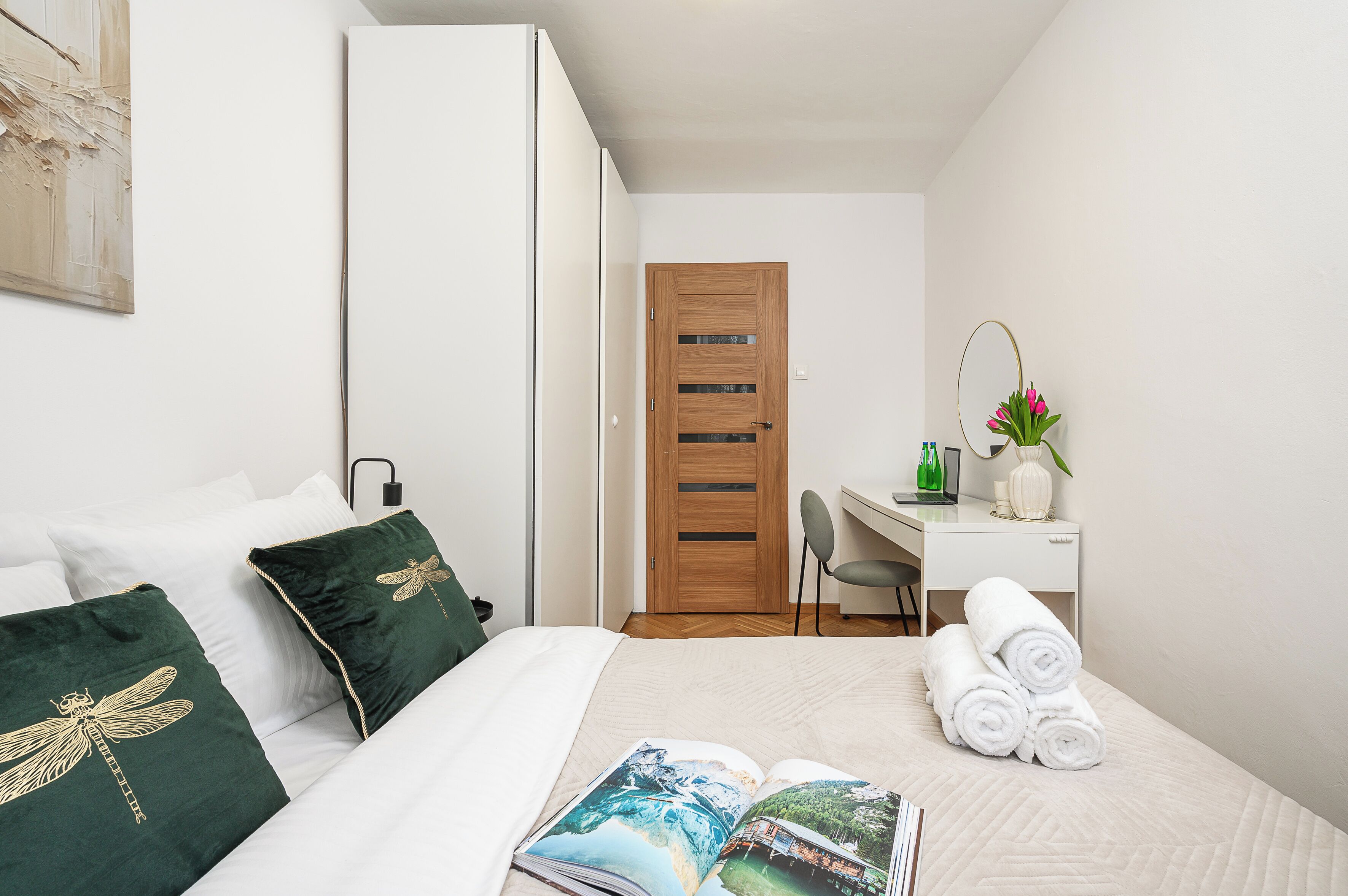 Deluxe Apartment, Non Smoking | Iron/ironing board, free WiFi