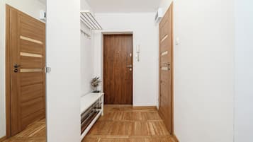 Deluxe Apartment, Non Smoking | Interior