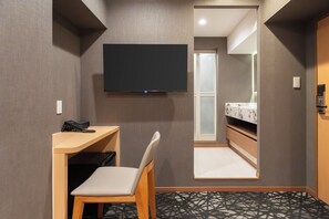 Deluxe Double Room, Non Smoking | Interior