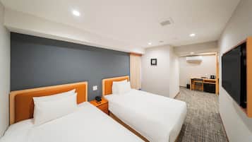 Superior Twin Room, Non Smoking | Iron/ironing board, free WiFi, bed sheets