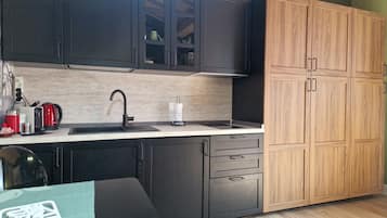 Studio Deluxe | Cuisine privée | Réfrigérateur