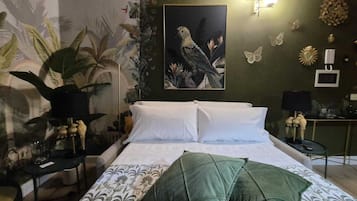 Studio – deluxe | Skrivebord, blendingsgardiner, strykejern/-brett og wi-fi (inkludert)