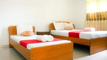 Deluxe Single Room | Desk, iron/ironing board, free WiFi