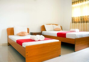 Deluxe Single Room | Desk, iron/ironing board, free WiFi - Blue Mountain Resort Bandarawela  (Bandarawela)