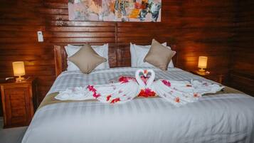 Desk, iron/ironing board, free WiFi