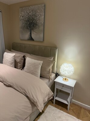 Bügeleisen/Bügelbrett, WLAN, Bettwäsche