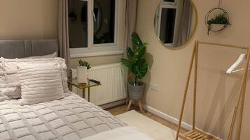 1 bedroom, iron/ironing board, WiFi, bed sheets