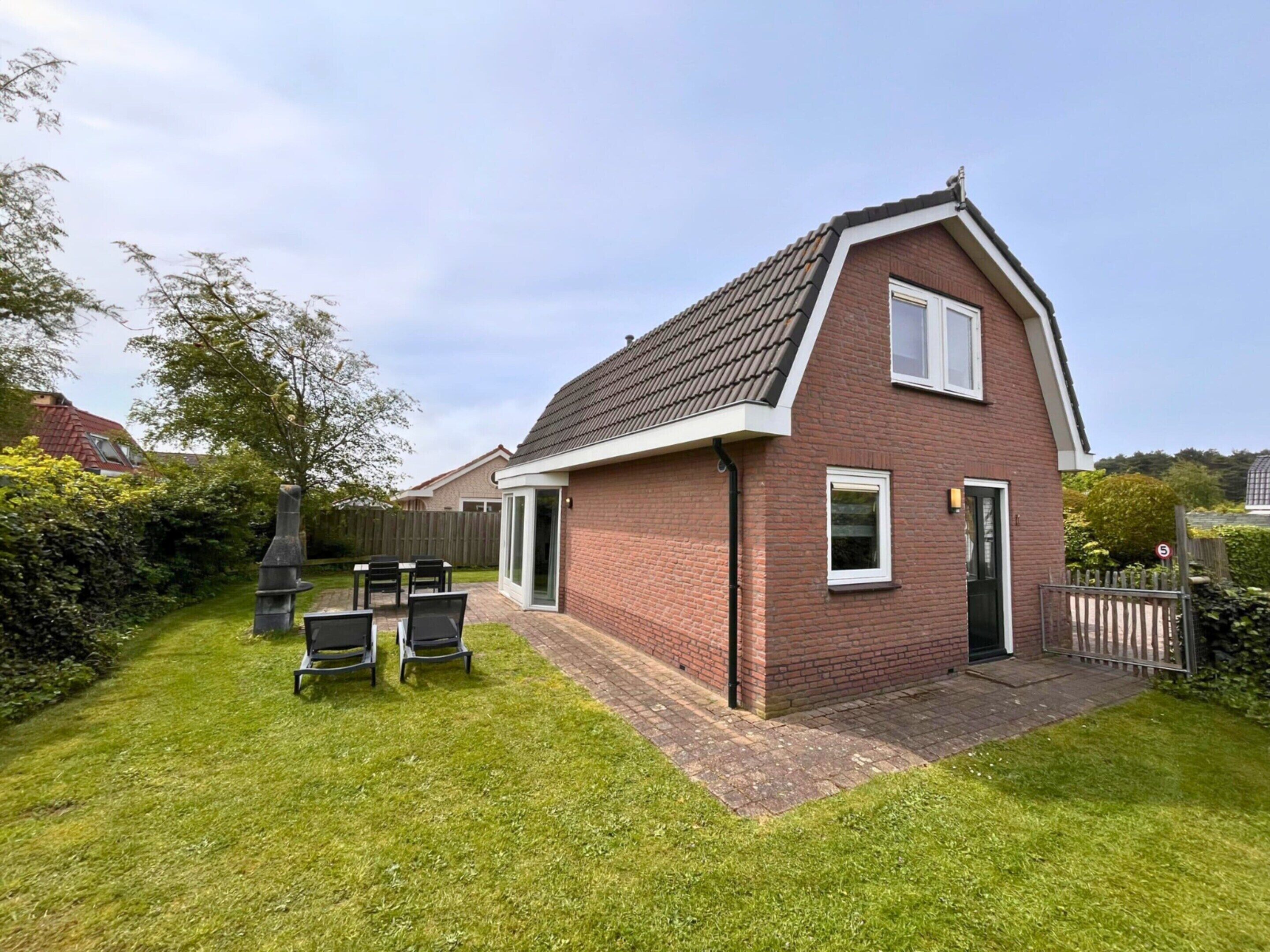 Bungalow | Exterior