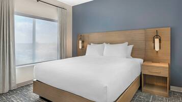 Suite, 1 King Bed
