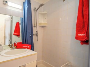 Bathroom - Le Sextant by Interhome (Cavalaire)