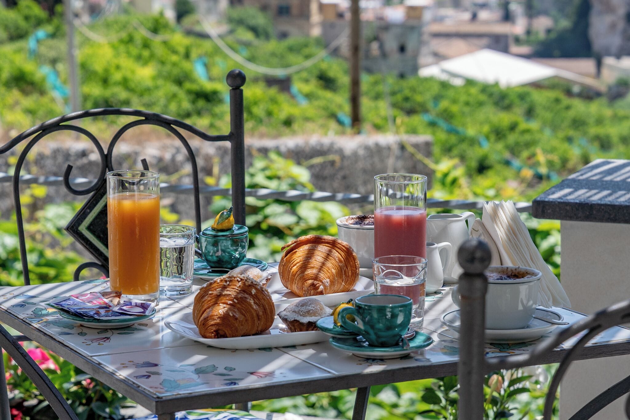 屋外ダイニングエリア
