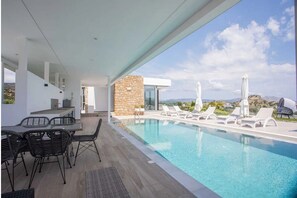 Outdoor pool - Villa Acropolis with Sea view a few minutes from Lindos (Theotokos)