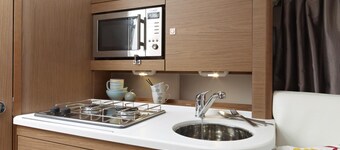 Unusual night aboard a boat Port de La Figueirette