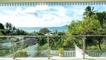Family Villa, Ocean View | Property grounds