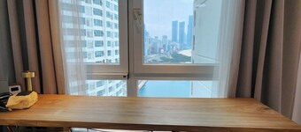 Seaview & City Lights Retreat, Marine City