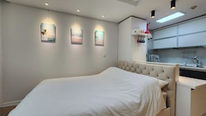 1 bedroom, iron/ironing board, WiFi