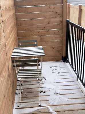 House, 1 Bedroom, Patio | Balcony - Charming Family-friendly House Rental in Edmonton (Edmonton)