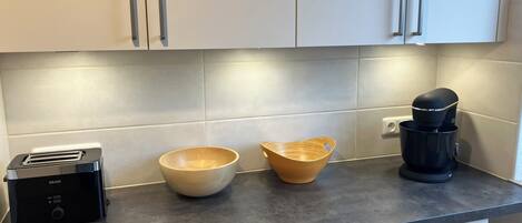 Micro-ondas, fogão, cooktop, lava-louças