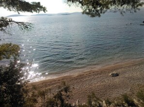 Beach - Kuća u mirnom malom mjestu u blizini prekrasne plaže savršena za ugodan odmor (Donja Banda)