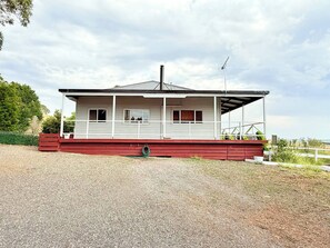 Hus - 3 soveværelser - ryger - balkon | Udendørsområde