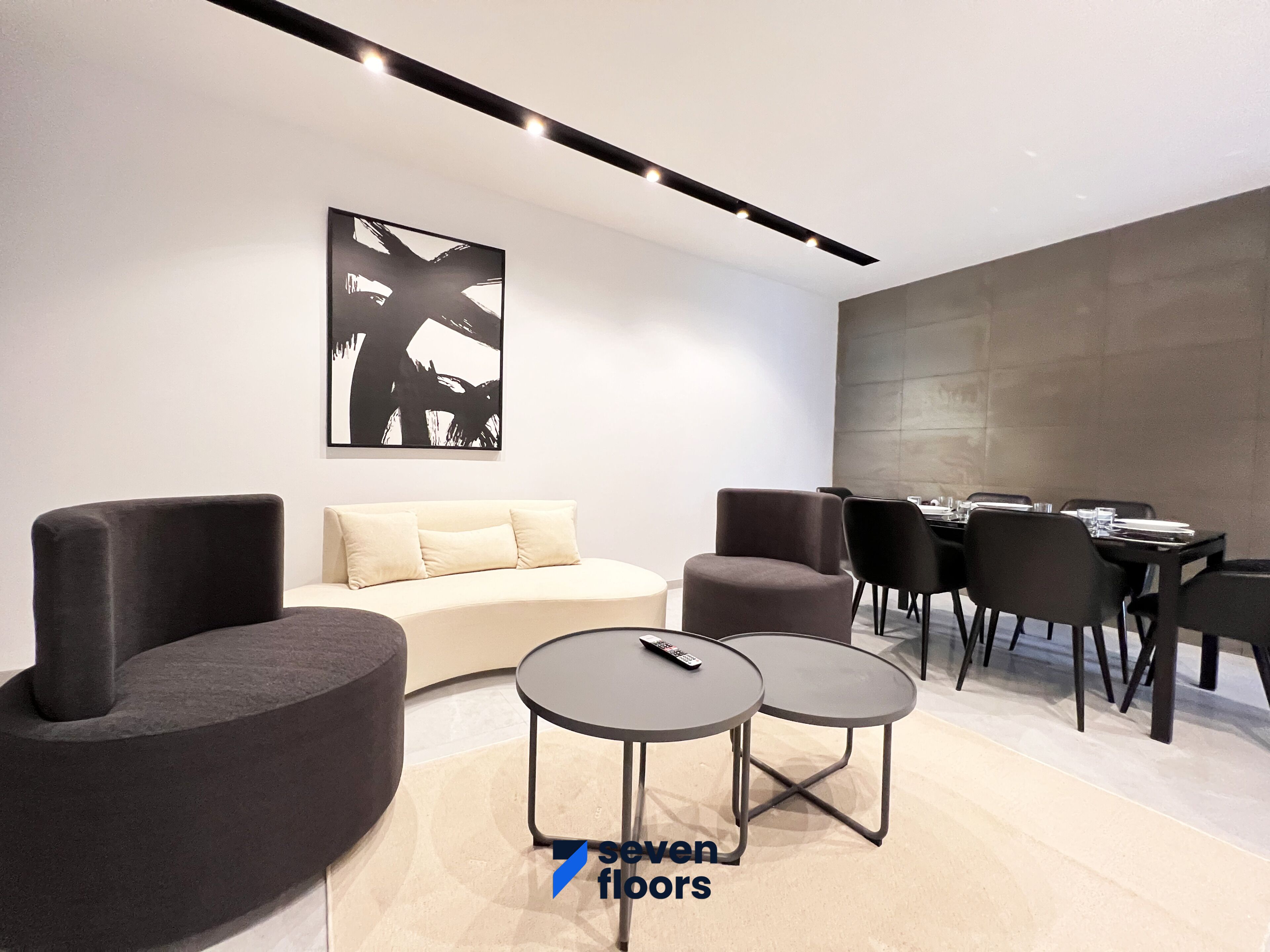 Soundproofing, free WiFi