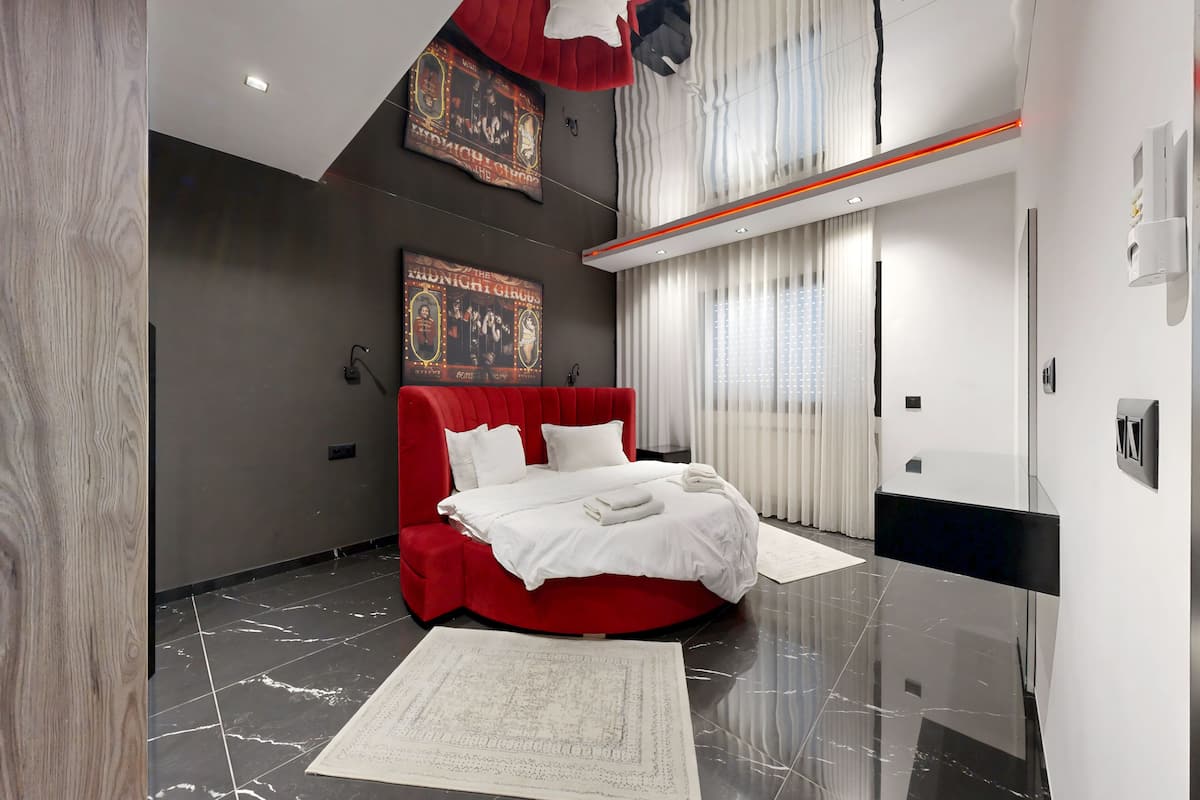 Deluxe Apartment, Balcony, City View | Soundproofing, free WiFi