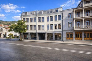 Exterior - Old Ubani apartment with two bedrooms and a living room,Private WC and Bathroom. (T'bilisi)