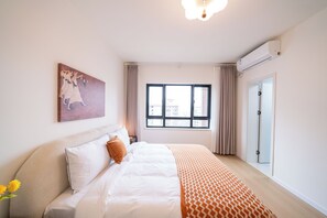 Superior Apartment, 3 Bedrooms, Non Smoking, City View | Blackout drapes, soundproofing, free WiFi - Tyms 3BR 2BA Apt  Gubei Fully Furnished (Shanghai)