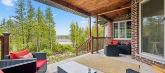 Brick House | WATERFRONT | 4 BDR | Tobermory
