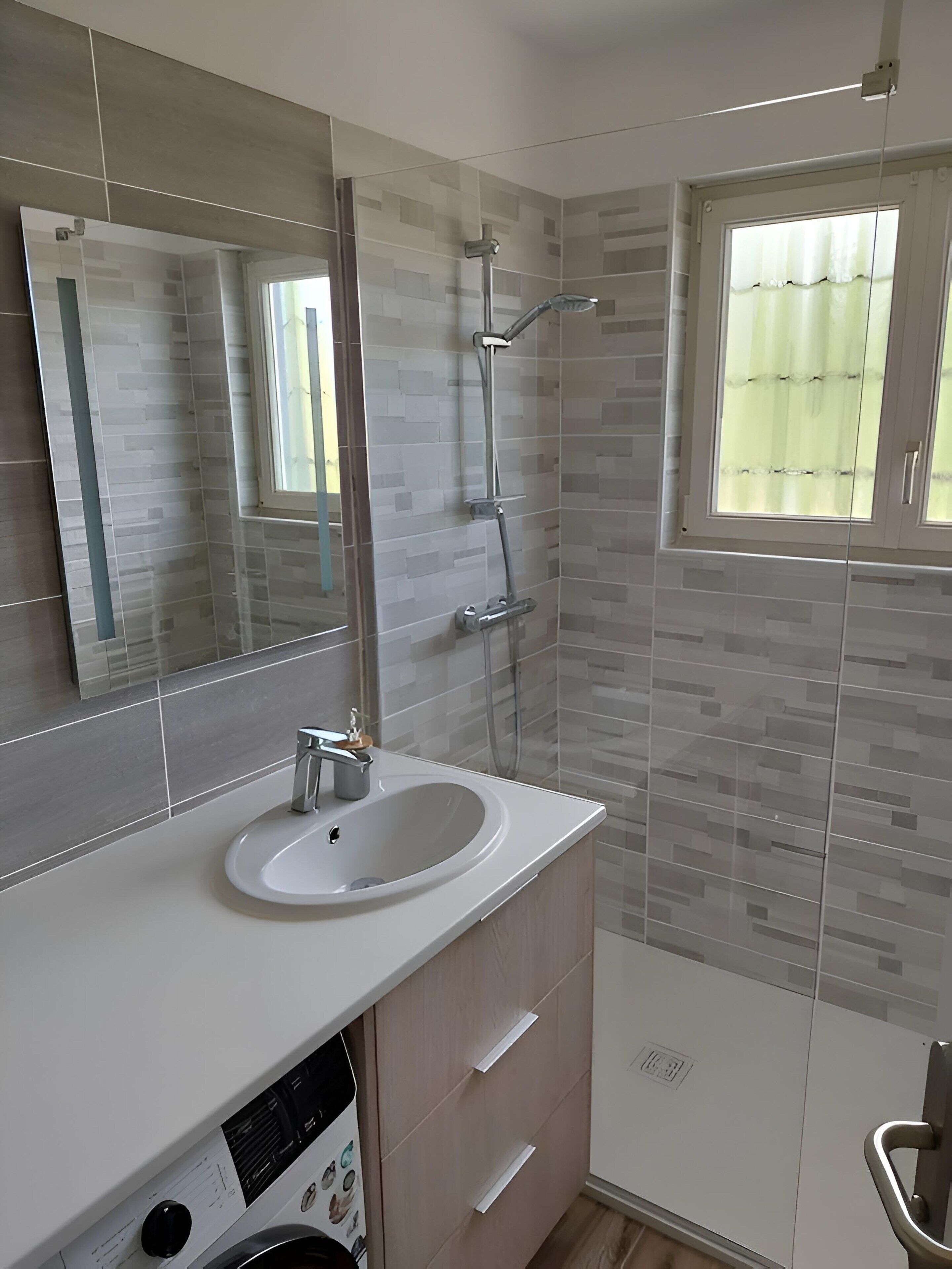 House | Bathroom
