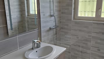 House | Bathroom