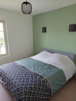 House | 3 bedrooms - Family Getaway Near the French Vineyards (Sury-en-Vaux)