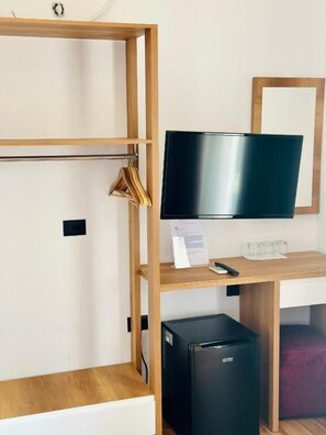 Classic Triple Room, Balcony, Garden View | Interior - ILLYRIAN Hotel Ksamil (Ksamil)