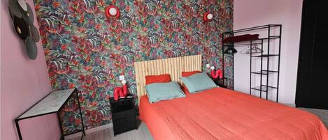 5 dormitorios, tabla de planchar con plancha, wifi y ropa de cama