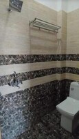 Artículos de higiene personal gratuitos, toallas, jabón y champú